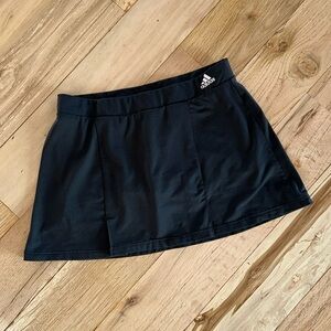 Adidas Women’s Black Tennis Skirt Climalite Size Medium Pleated Skort